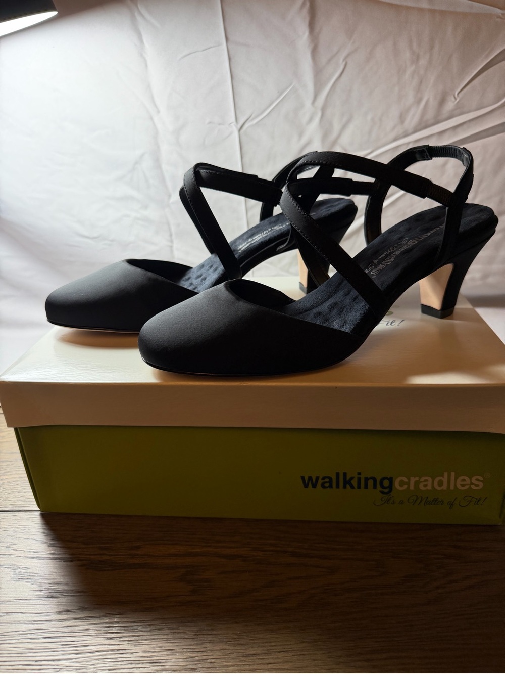 Walking Cradles Black Micro Caliente NEW